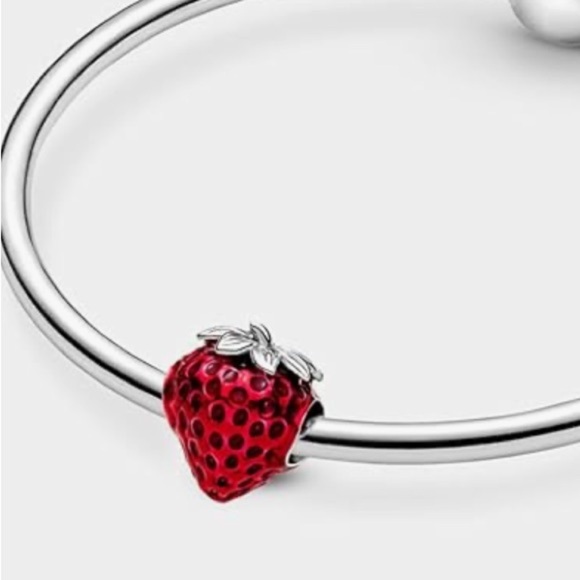 Strawberry 3D silver slide charm for all Pandora bracelets - Picture 2 of 2
